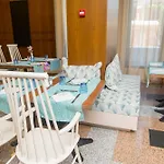 Mediterranean 酒店