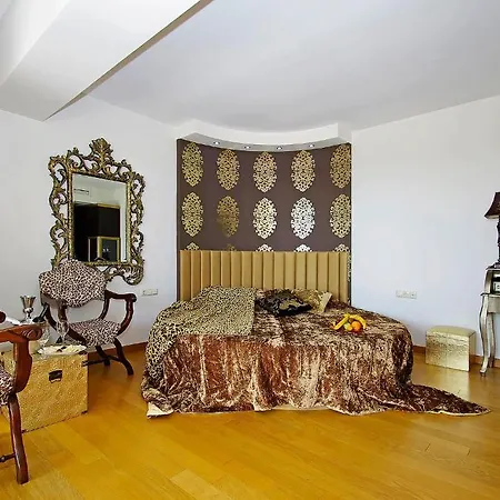 Mediterranean ホテル 4*