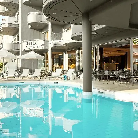 Hotell Mediterranean