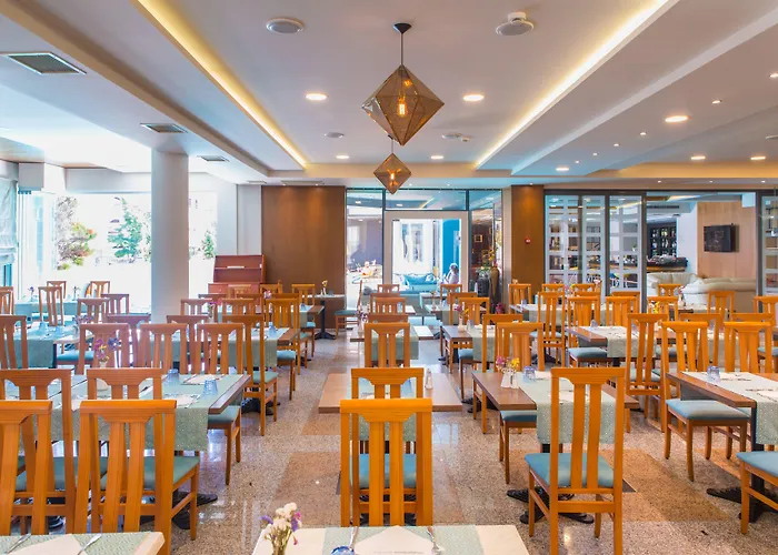 Mediterranean Szálloda Paralía