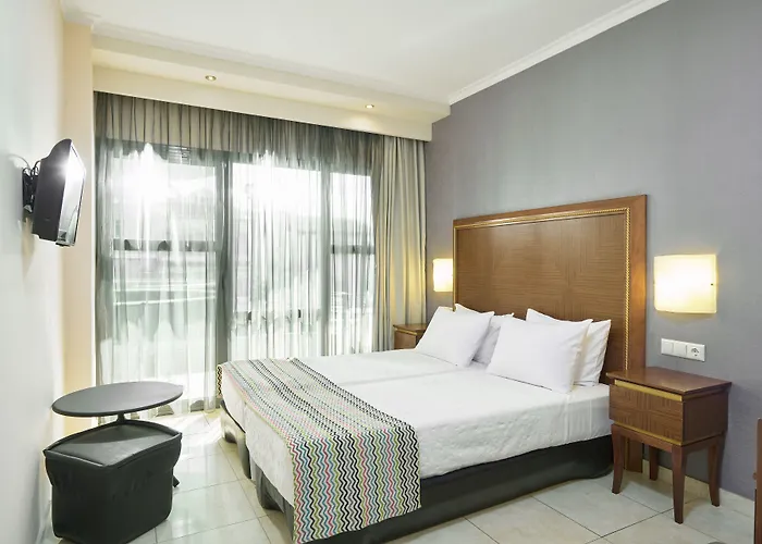 Szálloda Mediterranean 4*